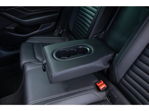 Volkswagen Passat Variant 1.4 TSI PHEV GTE Business | Trekhaak Uitklapbaar elek. | Elektrisch panoramadak | Adaptie... ActivLease financial lease