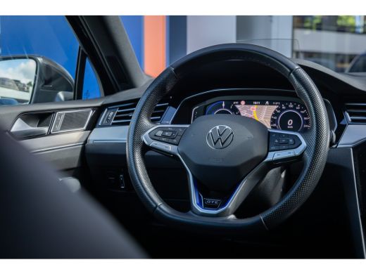 Volkswagen Passat Variant 1.4 TSI PHEV GTE Business | Trekhaak Uitklapbaar elek. | Elektrisch panoramadak | Adaptie... ActivLease financial lease