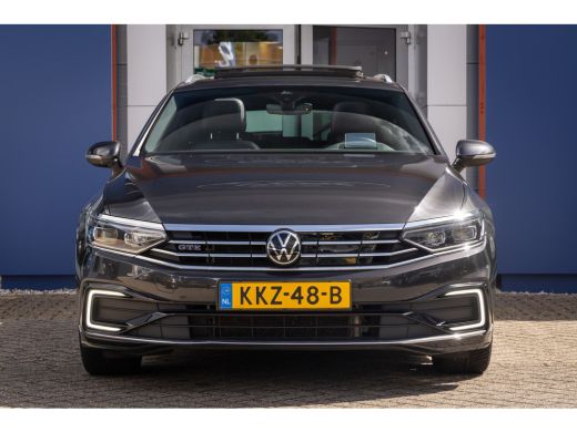Volkswagen Passat Variant 1.4 TSI PHEV GTE Business | Trekhaak Uitklapbaar elek. | Elektrisch panoramadak | Adaptie... ActivLease financial lease