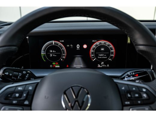 Volkswagen Tayron 1.5 eHybrid R-Line Edition 272Pk DSG/AUTO | Head-up Display | Pano-dak | Trekhaak uitklapbaar | R... ActivLease financial lease