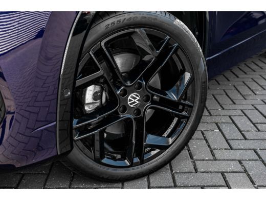 Volkswagen Tayron 1.5 eHybrid R-Line Edition 272Pk DSG/AUTO | Head-up Display | Pano-dak | Trekhaak uitklapbaar | R... ActivLease financial lease