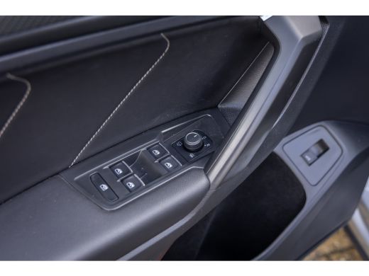 Volkswagen Tiguan Allspace 1.5 TSI R-Line Business+ 7p. | Trekhaak uitklapbaar elektrisch | Elektrisch panoramadak | adaptie... ActivLease financial lease