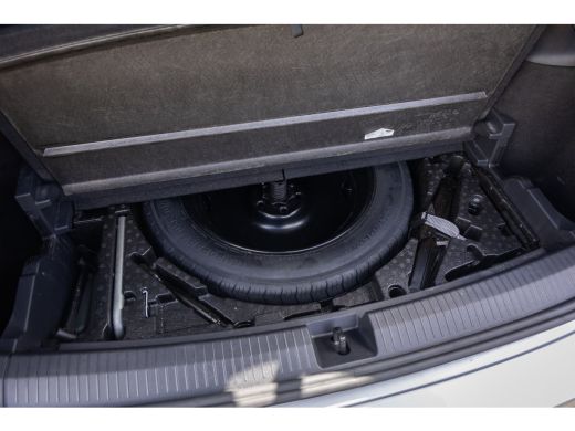 Volkswagen Tiguan Allspace 1.5 TSI R-Line Business+ 7p. | Trekhaak uitklapbaar elektrisch | Elektrisch panoramadak | adaptie... ActivLease financial lease