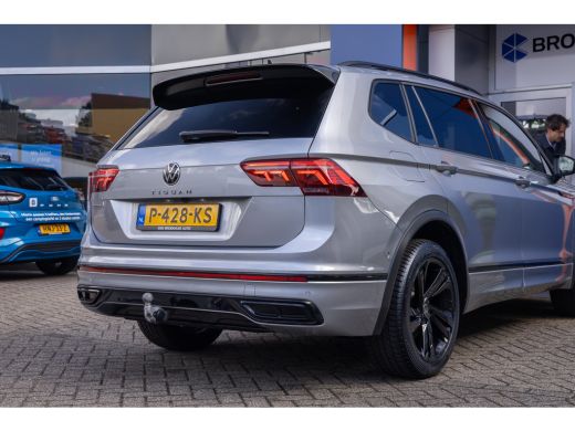 Volkswagen Tiguan Allspace 1.5 TSI R-Line Business+ 7p. | Trekhaak uitklapbaar elektrisch | Elektrisch panoramadak | adaptie... ActivLease financial lease