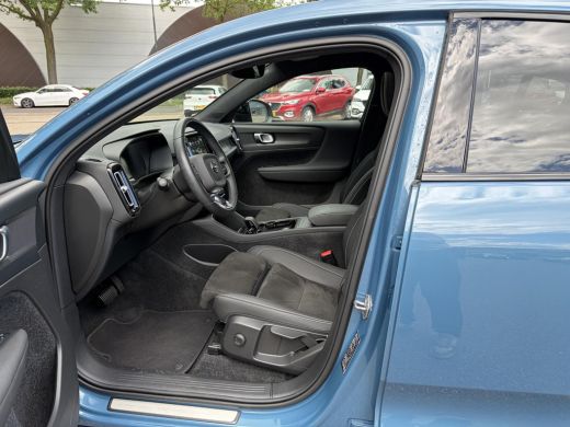 Volvo  EX40 Recharge Core 69 kWh SOH 93%|| VAN: 33.900,- VOOR: 30.877,- UW WKVOORDEEL: 3.023,-|VOLVO DEALER O... ActivLease financial lease