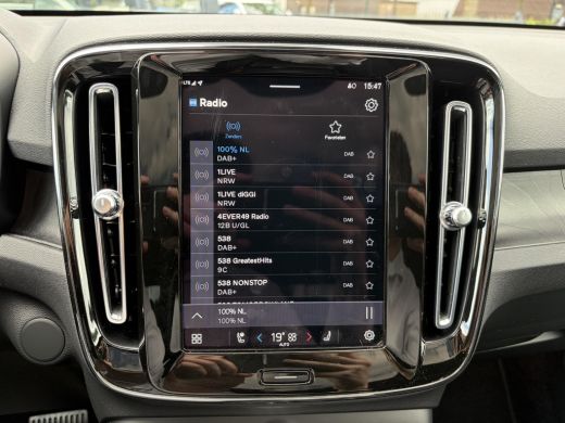 Volvo  EX40 Recharge Core 69 kWh SOH 93%|| VAN: 33.900,- VOOR: 30.877,- UW WKVOORDEEL: 3.023,-|VOLVO DEALER O... ActivLease financial lease