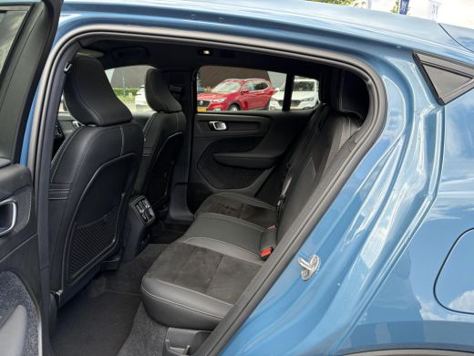Volvo  EX40 Recharge Core 69 kWh SOH 93%|| VAN: 33.900,- VOOR: 30.877,- UW WKVOORDEEL: 3.023,-|VOLVO DEALER O... ActivLease financial lease