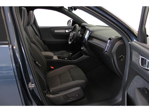 Volvo  EX40 Ext. Range Europa Ultra Black Edition | Privacy glas | Power Seats | Pano-dak | Nubuck ActivLease financial lease
