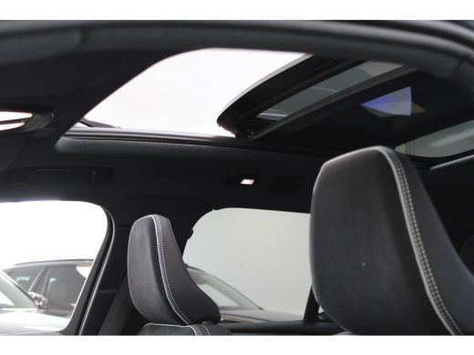 Volvo  EX40 Ext. Range Europa Ultra Black Edition | Privacy glas | Power Seats | Pano-dak | Nubuck ActivLease financial lease