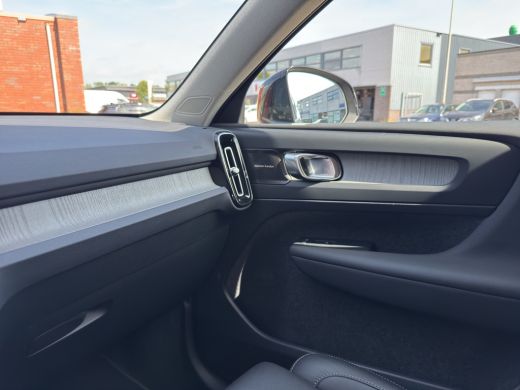 Volvo  XC40 2.0 B4 AWD Inscription | Apple Carplay/Android Auto | Cruise control adaptief | Voorstoelen verwa... ActivLease financial lease