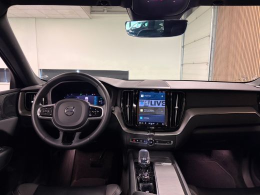 Volvo  XC60 T6 AWD Recharge Plus Dark | Trekhaak | 360&deg; Camera | Harman Kardon | Adaptieve Cruise Control | S... ActivLease financial lease