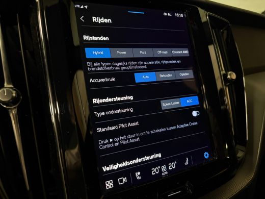 Volvo  XC60 T6 AWD Recharge Plus Dark | Trekhaak | 360&deg; Camera | Harman Kardon | Adaptieve Cruise Control | S... ActivLease financial lease