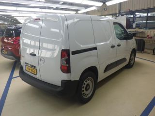 Opel Combo-e 50kWh 8 JAAR GARANTIE | CAMERA | 10" SCHERM + DRAADLOOS CARPLAY | BETIMMERING LAADRUIMTE