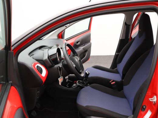Citroën C1 1.0 VTi JCC+ Camera | Climate Control | Apple Carplay/Android Auto | Navigatie | 15" Lichtmetalen... ActivLease financial lease