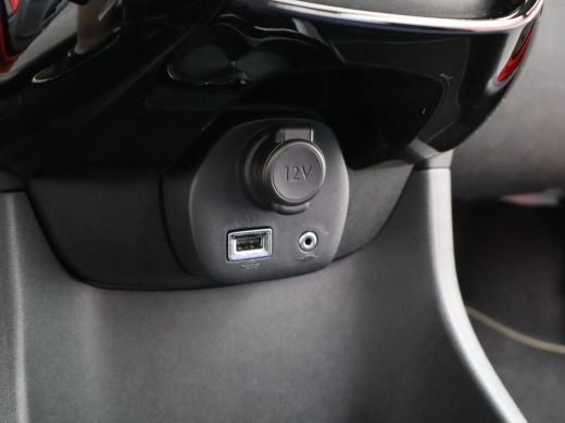 Citroën C1 1.0 VTi JCC+ Camera | Climate Control | Apple Carplay/Android Auto | Navigatie | 15" Lichtmetalen... ActivLease financial lease