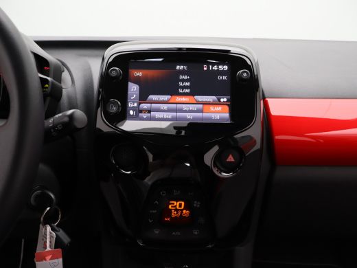 Citroën C1 1.0 VTi JCC+ Camera | Climate Control | Apple Carplay/Android Auto | Navigatie | 15" Lichtmetalen... ActivLease financial lease