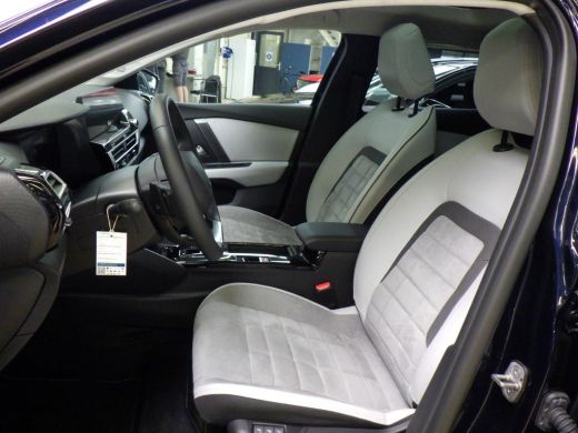 Citroën C4 1.2 Hybrid 145pk Max Tot 8 Jaar Garantie! | Schuif-/Kanteldak | Vol-Leder | Massage | Elektr. Sto... ActivLease financial lease
