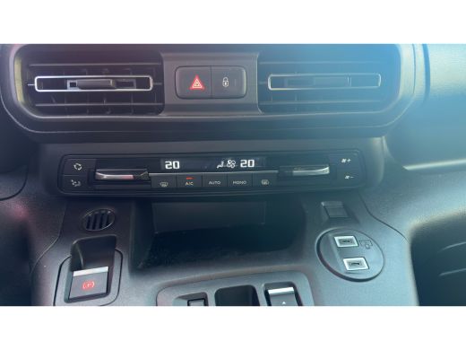 Citroën &euml;-Berlingo 136 L2 50 kWh | Climate Control | Cruise Control | Parkeersensoren ActivLease financial lease