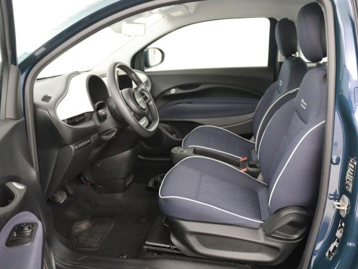 Fiat 500e Action 24 kWh | SOH 91,8% | 3 Fase | Carplay | Bluetooth | LED | Climate control | Keyless start ... ActivLease financial lease