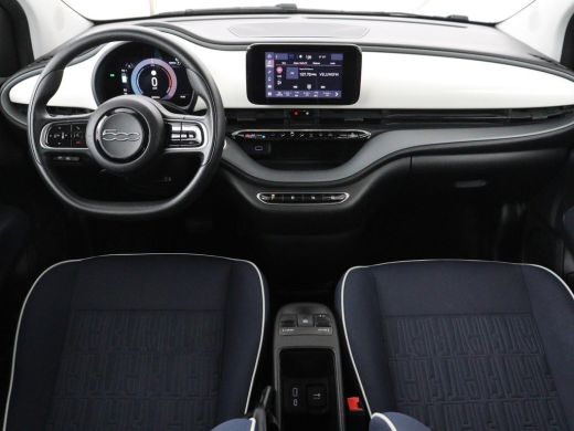 Fiat 500e Action 24 kWh | SOH 91,8% | 3 Fase | Carplay | Bluetooth | LED | Climate control | Keyless start ... ActivLease financial lease
