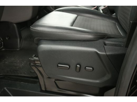 Ford Transit Custom 2.0 TDCI L2H1 185PK Sport | 2800KG Trekgew. | Airco | Cruise | Camera | Trekhaak | Carplay | 3 Zi... ActivLease financial lease