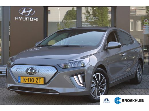 Hyundai IONIQ Comfort EV 38 kWh SOH 100% | Achteruitrijcamera | Navigatiesysteem full map | Voorstoelen verwarmd ActivLease financial lease