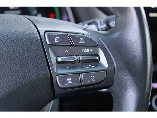 Hyundai IONIQ Comfort EV 38 kWh SOH 100% | Achteruitrijcamera | Navigatiesysteem full map | Voorstoelen verwarmd ActivLease financial lease