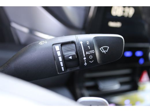 Hyundai IONIQ Comfort EV 38 kWh SOH 100% | Achteruitrijcamera | Navigatiesysteem full map | Voorstoelen verwarmd ActivLease financial lease