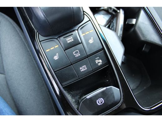 Hyundai IONIQ Comfort EV 38 kWh SOH 100% | Achteruitrijcamera | Navigatiesysteem full map | Voorstoelen verwarmd ActivLease financial lease