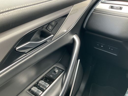 Jaguar F-PACE 2.0 P400e PHEV R-Dynamic SE Pano 360&deg; Meridian Stoelverw+Ventilatie Leer BOMVOL! ActivLease financial lease