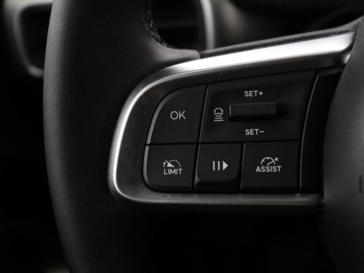 Jeep Avenger 54 kWh | SOH 94,2% | 3 Fase | Stoelverwarming | Carplay | Camera | Cruise control | Elektrische k... ActivLease financial lease