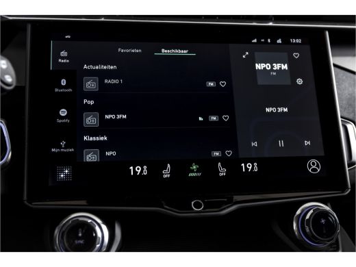 Lynk & Co 01 1.5 PHEV 261PK MY22 | Afn. Trekhaak | 360 Camera | 7 .4 kWh Boordlader | S/K-panodak | Adapt. Cru... ActivLease financial lease