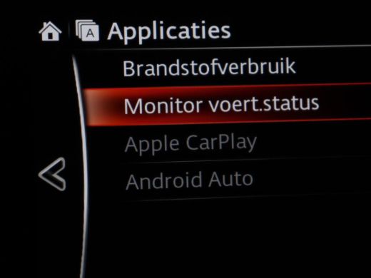 Mazda 2 1.5 Skyactiv-G Luxury | Stoel & stuurverwarming | Carplay | Parkeerhulp | Climate control | Side ... ActivLease financial lease