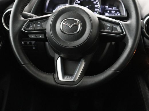 Mazda 2 1.5 Skyactiv-G Luxury | Stoel & stuurverwarming | Carplay | Parkeerhulp | Climate control | Side ... ActivLease financial lease