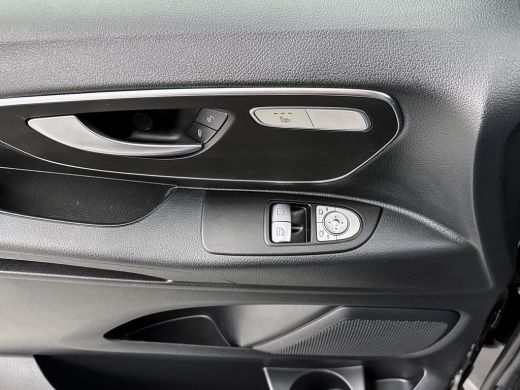 Mercedes-Benz eVito eVito Lang 66 kWh 266km WLTP Snelladen Led Navigatie Climate control Betimmering ActivLease financial lease