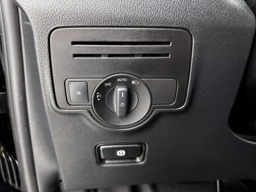 Mercedes-Benz eVito eVito Lang 66 kWh 266km WLTP Snelladen Led Navigatie Climate control Betimmering ActivLease financial lease