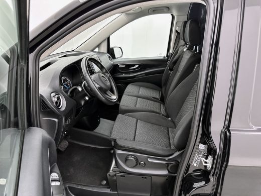 Mercedes-Benz eVito eVito Lang 66 kWh 266km WLTP Snelladen Led Navigatie Climate control Betimmering ActivLease financial lease