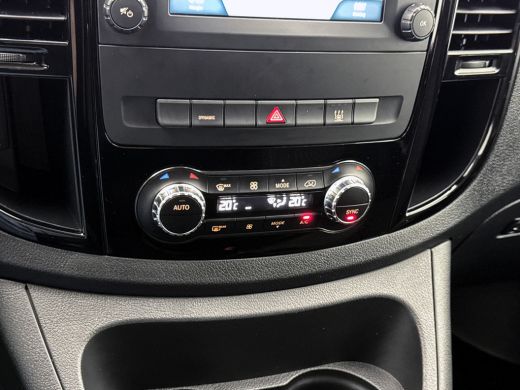 Mercedes-Benz eVito eVito Lang 66 kWh DC 266km WLTP Dubbele cabine 5 zitplaatsen Navigatie Snelladen Camera Schuifdeu... ActivLease financial lease