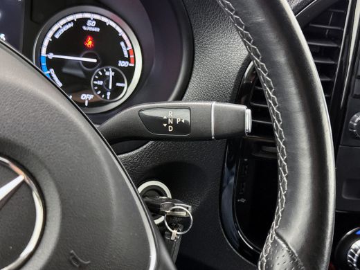 Mercedes-Benz eVito eVito Lang 66 kWh DC 266km WLTP Dubbele cabine 5 zitplaatsen Navigatie Snelladen Camera Schuifdeu... ActivLease financial lease