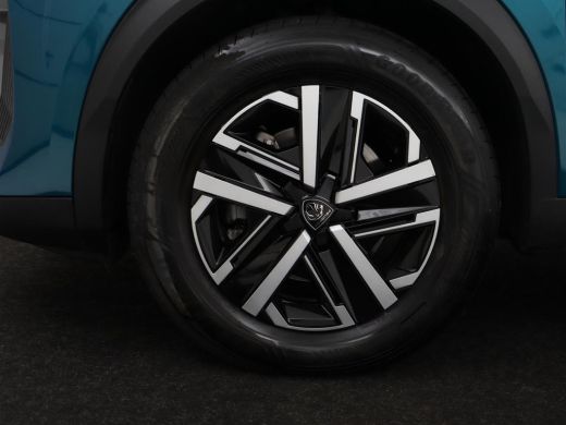 Peugeot 2008 1.2 Hybrid 136 Active | Carplay | Cruise Control | Climate control | Parkeerhulp | DAB | Bluetooth ActivLease financial lease