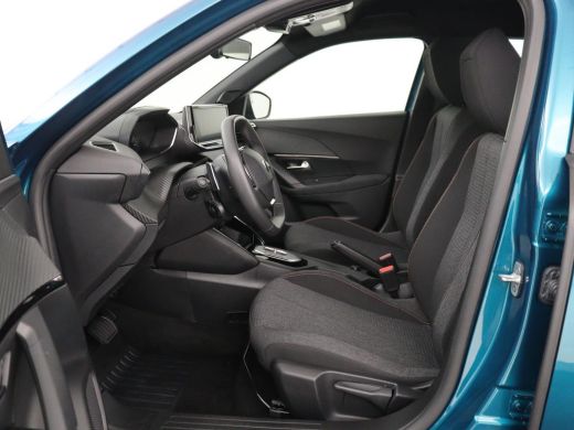 Peugeot 2008 1.2 Hybrid 136 Active | Carplay | Cruise Control | Climate control | Parkeerhulp | DAB | Bluetooth ActivLease financial lease
