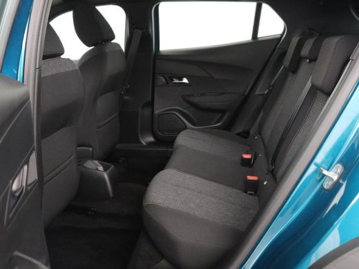 Peugeot 2008 1.2 Hybrid 136 Active | Carplay | Cruise Control | Climate control | Parkeerhulp | DAB | Bluetooth ActivLease financial lease