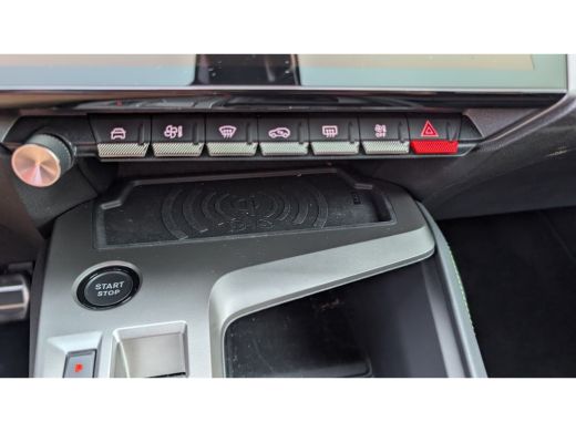 Peugeot e-308 GT 54 kWh | Adaptive Cruise Control | 360&deg; Camera | Stoelverwarming | Stoelmassage ActivLease financial lease