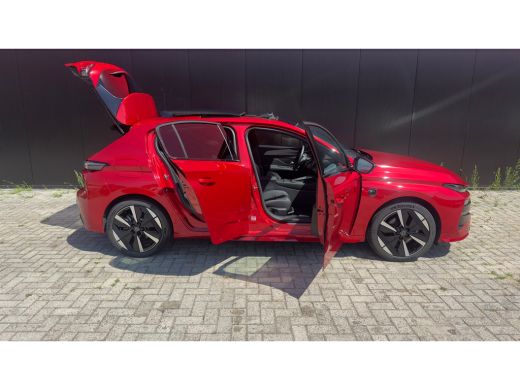Peugeot e-308 GT 54 kWh | Achteruitrijcamera | Apple Carplay/Android Auto|telefoonintegratie premium | Cruise c... ActivLease financial lease