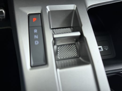 Peugeot e-308 GT 54 kWh Automaat | Bekleding Alcantara/kunstleder ActivLease financial lease