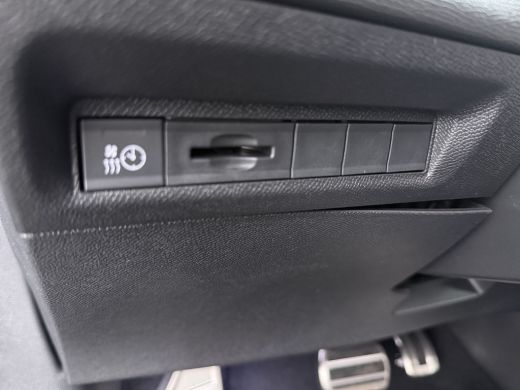 Peugeot e-308 GT 54 kWh Automaat | Bekleding Alcantara/kunstleder ActivLease financial lease