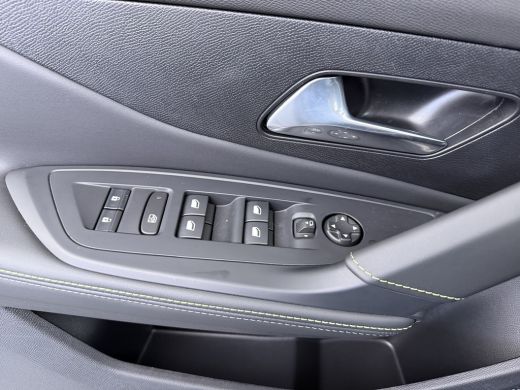 Peugeot e-308 GT 54 kWh Automaat | Bekleding Alcantara/kunstleder ActivLease financial lease