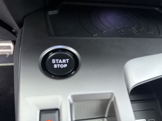 Peugeot e-308 GT 54 kWh Automaat | Bekleding Alcantara/kunstleder ActivLease financial lease