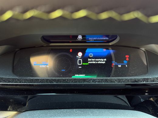 Peugeot e-308 GT 54 kWh | 360&deg; Camera | AGR Comfort stoelen | GT Automaat | Bekleding Alcantara/kunstleder ActivLease financial lease