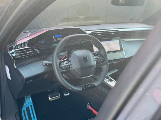 Peugeot e-308 GT 54 kWh | 360&deg; Camera | AGR Comfort stoelen | GT Automaat | Bekleding Alcantara/kunstleder ActivLease financial lease